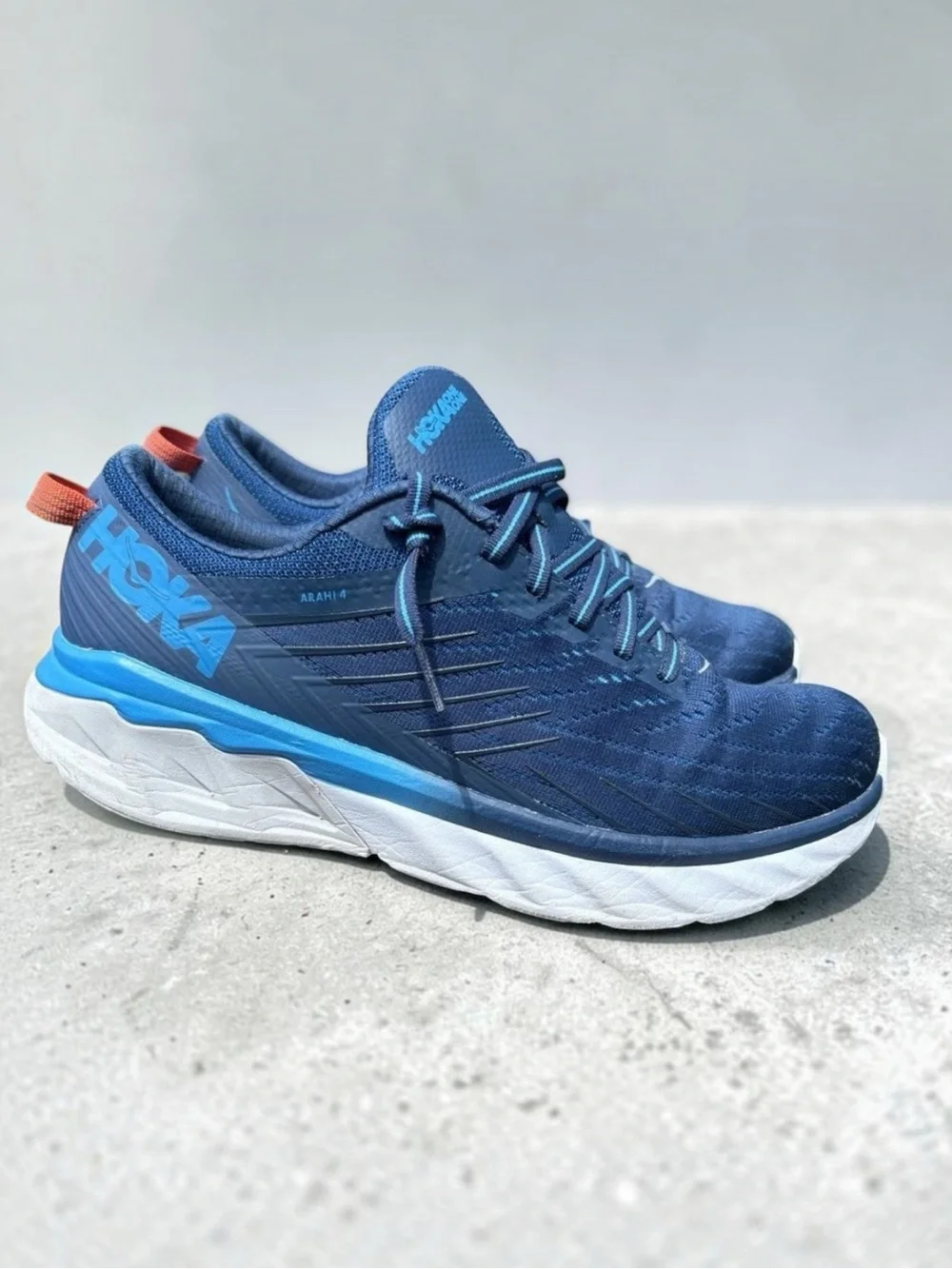 HOKA Men's Arahi 4 Navy Running Shoes